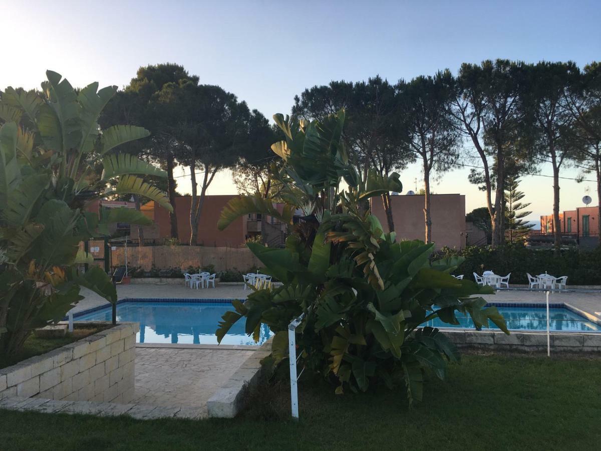 Le Ville 1 Costa Saracena Agnone Bagni Bagian luar foto